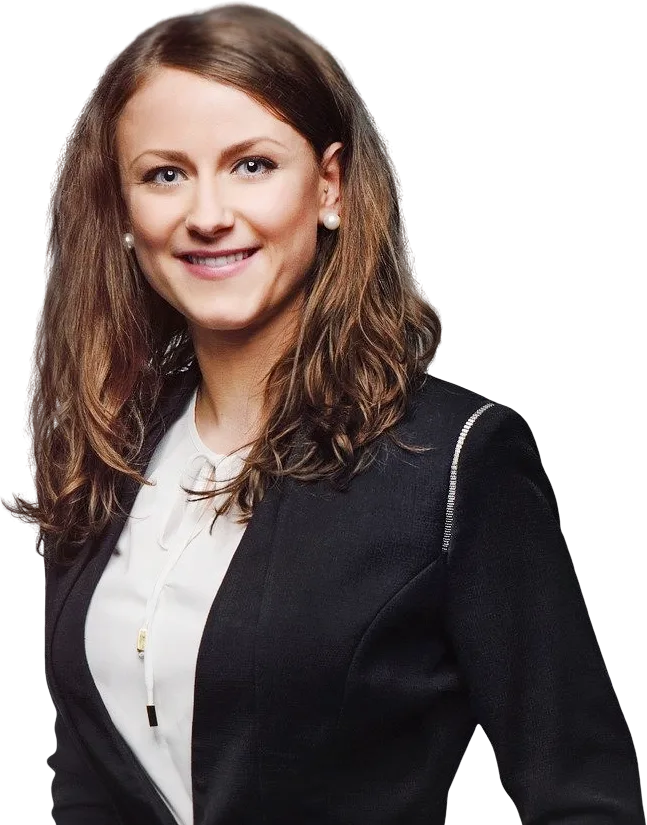 lady-accountant Insurance Policy Club